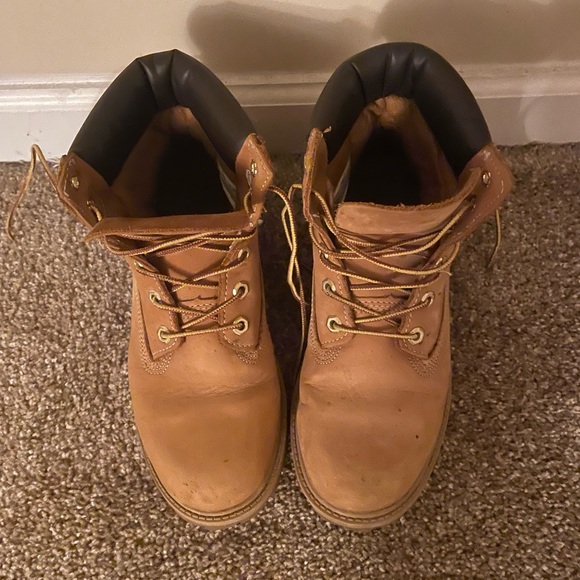 Timberland Boots - Picture 2 of 4